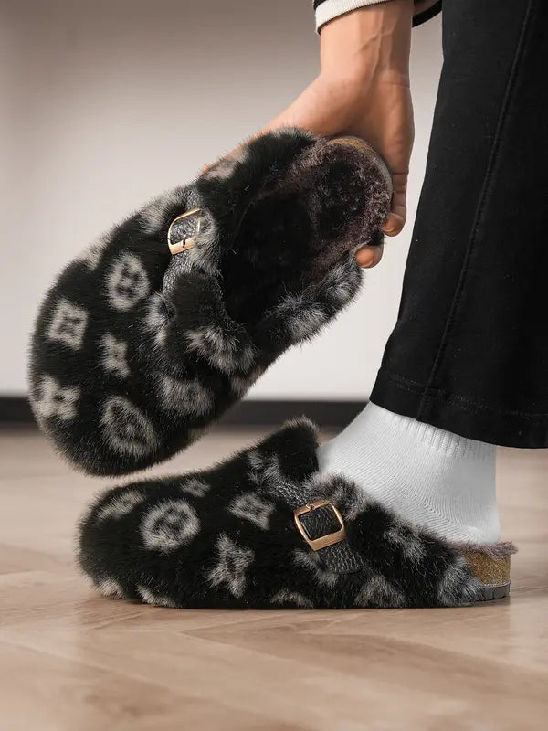 Women And Men's High Quality Faux Fur Slippers